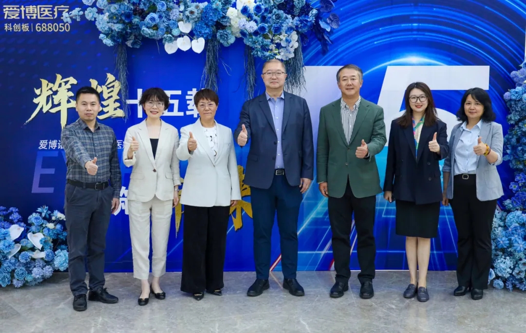 1749114588796421.jpg 640.webp (7).jpg